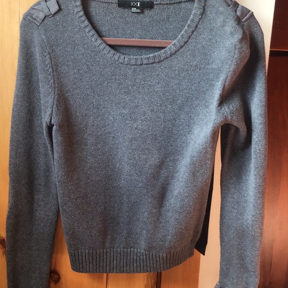 Gray sweater